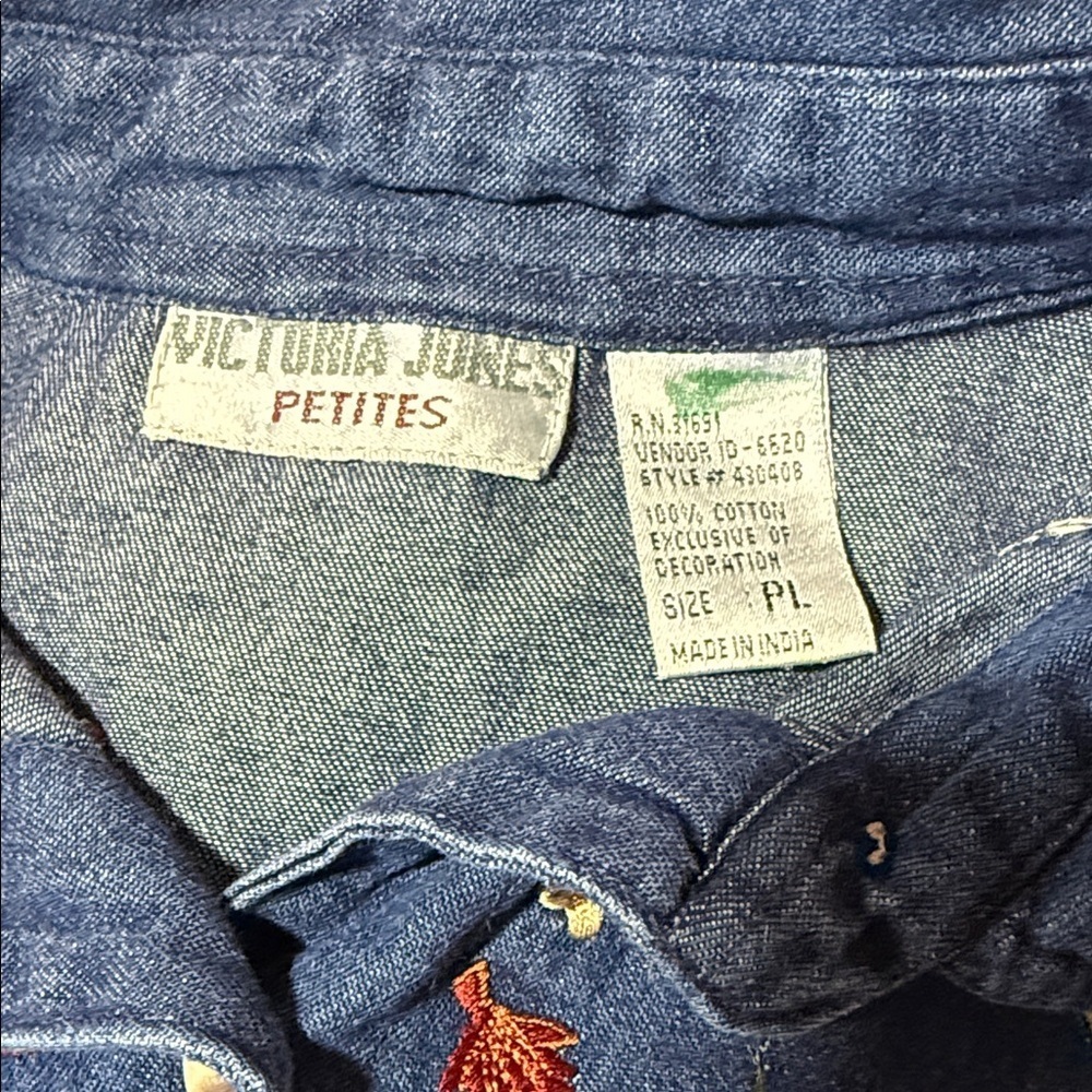 Victoria Jones Woman Blue Embroidered Blouse - Picture 5 of 5